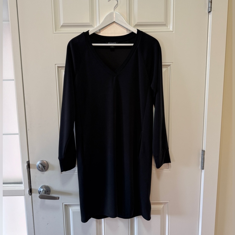 Athleta Long Sleeve V-Neck Tunic Dress – Size M (Black)